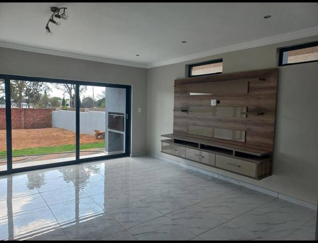 3 BEDROOM HOUSE FOR SALE IN AMANDASIG